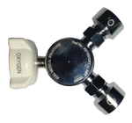 Oxygen supply dual outlet with hand wheel