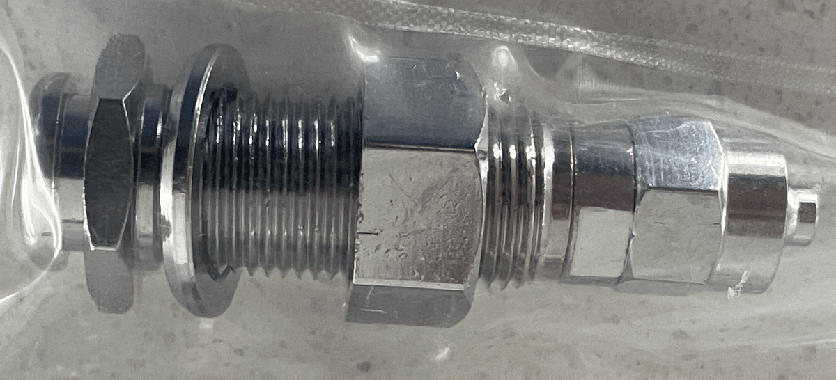 1/4" Female Q.D Coupler with shut-off valve