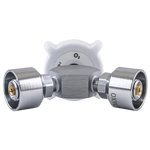 Oxygen supply dual outlet with hand wheel